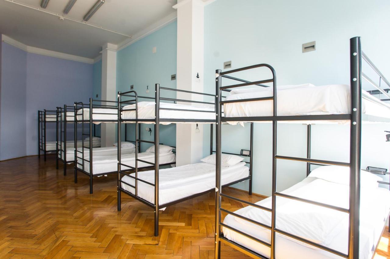 B13 Hostel Sibiu Ngoại thất bức ảnh