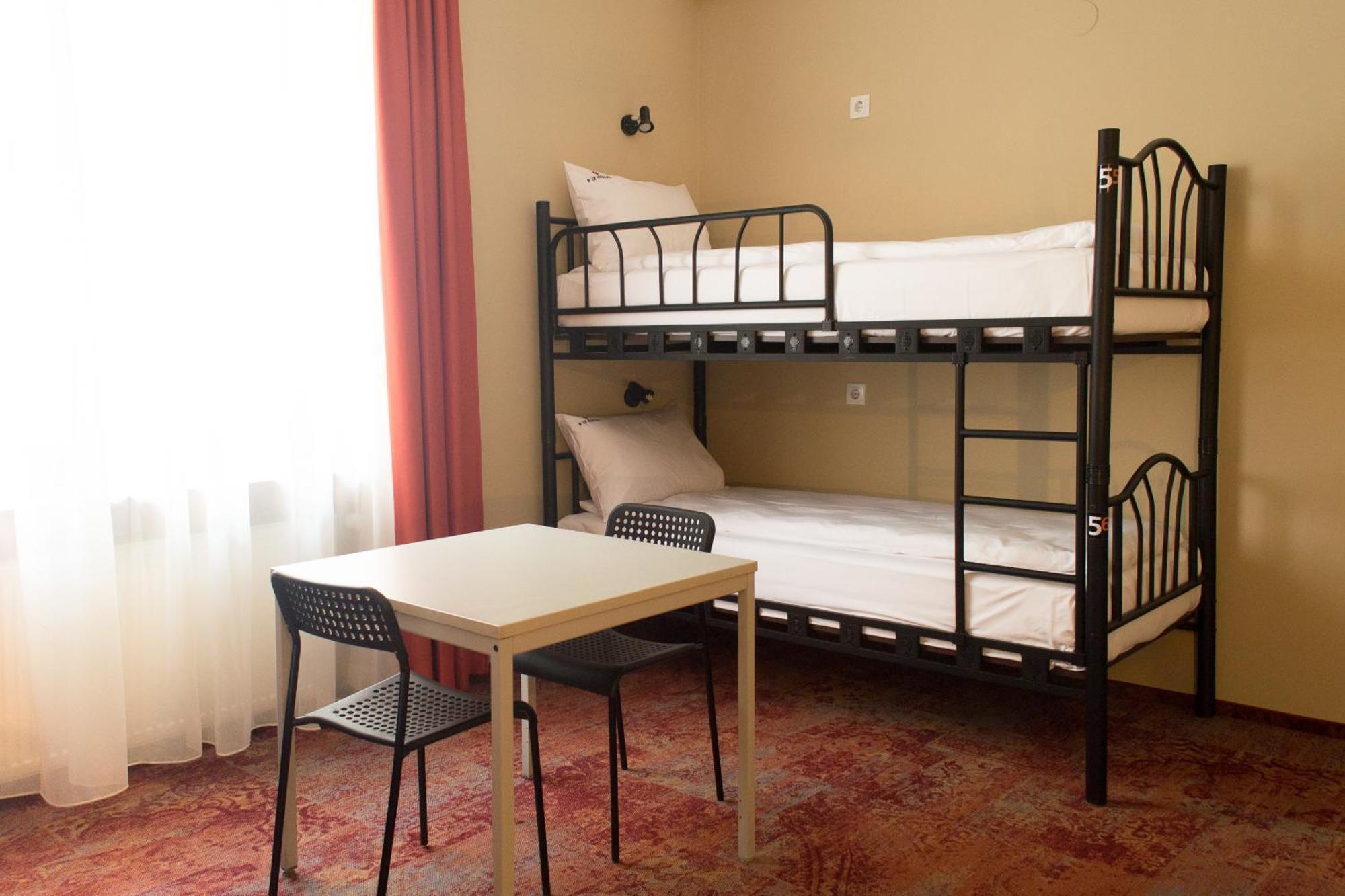 B13 Hostel Sibiu Ngoại thất bức ảnh