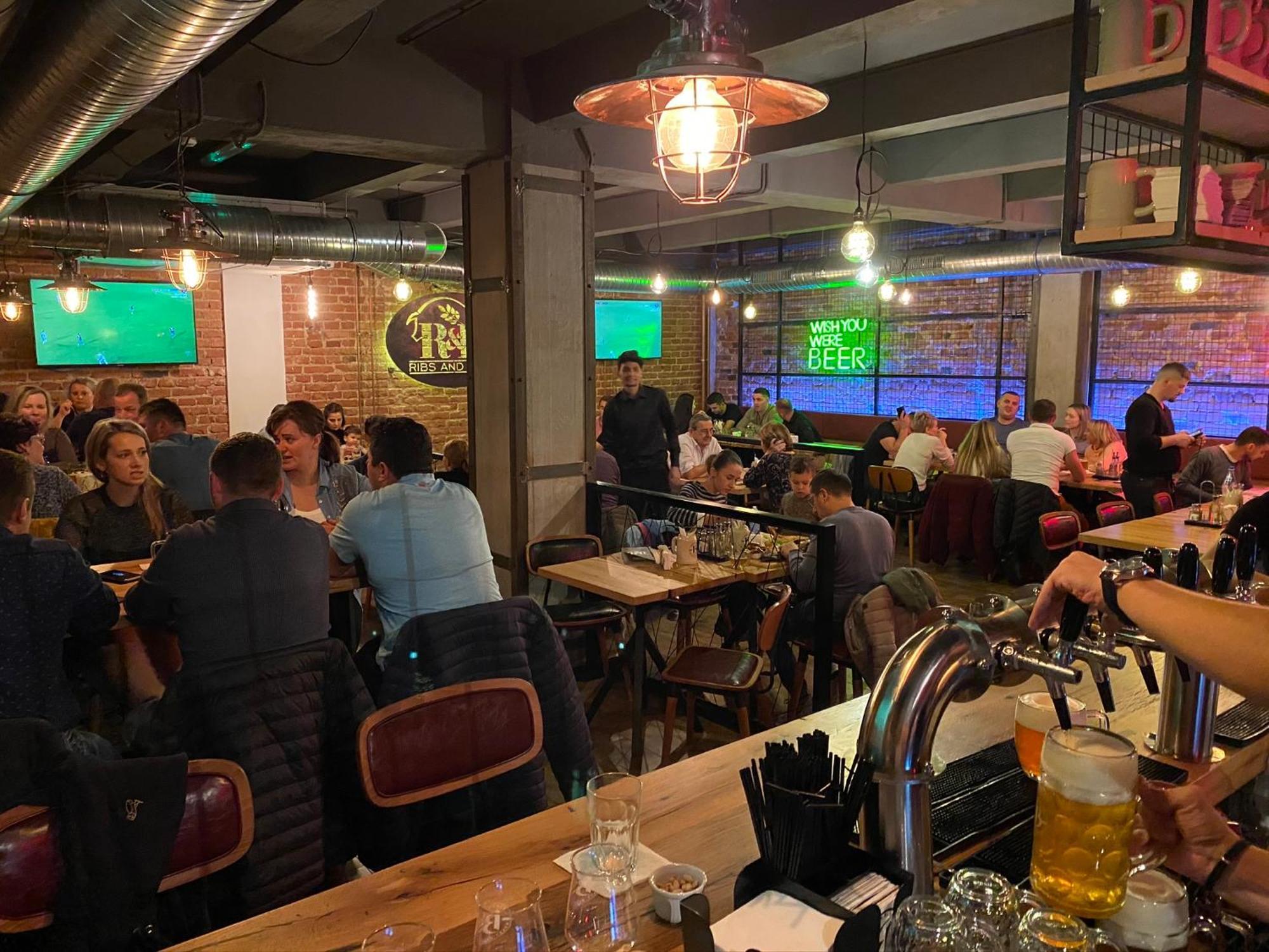 B13 Hostel Sibiu Ngoại thất bức ảnh