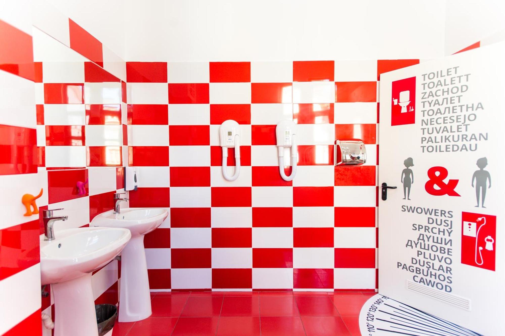 B13 Hostel Sibiu Ngoại thất bức ảnh