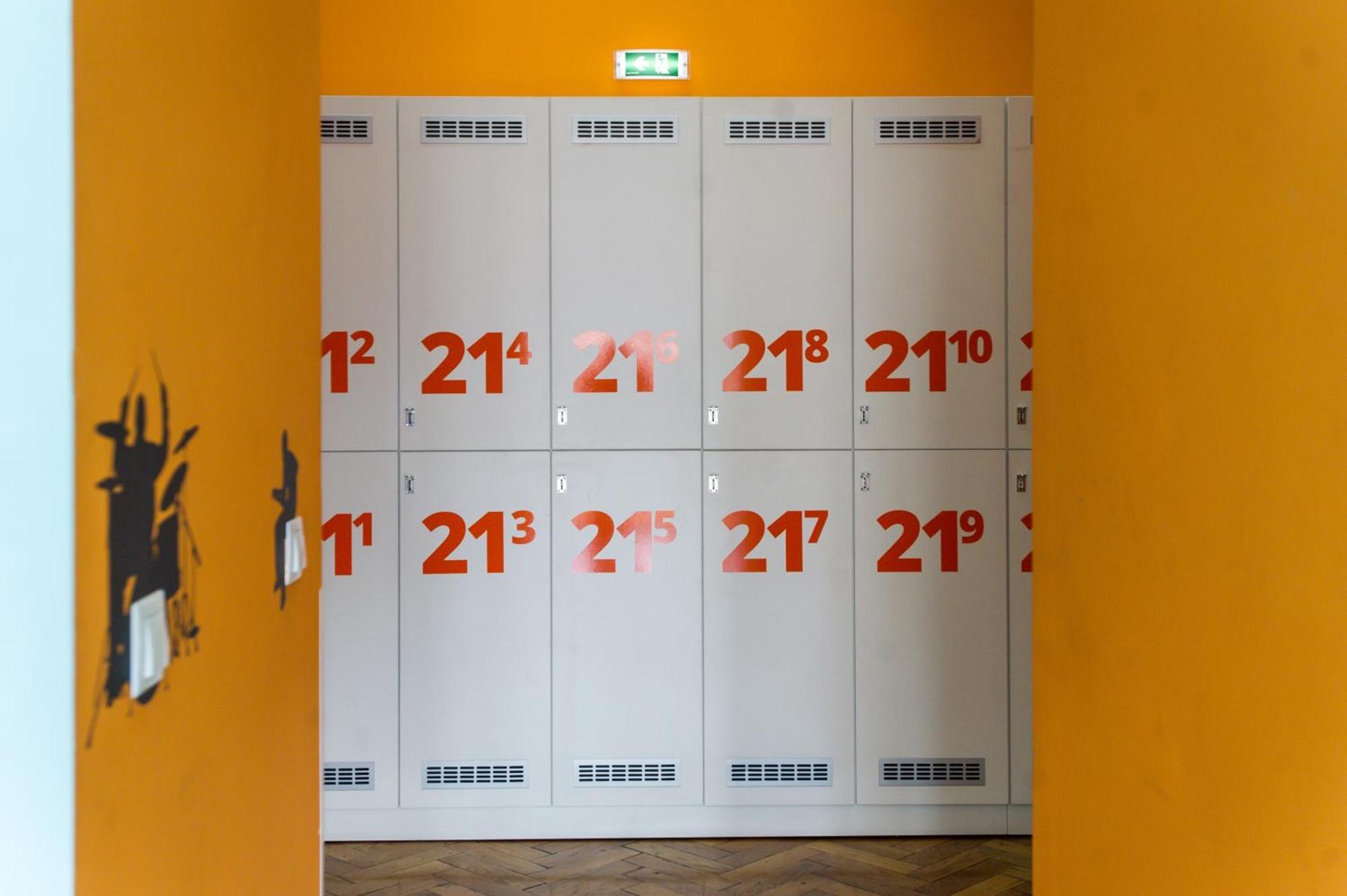 B13 Hostel Sibiu Ngoại thất bức ảnh